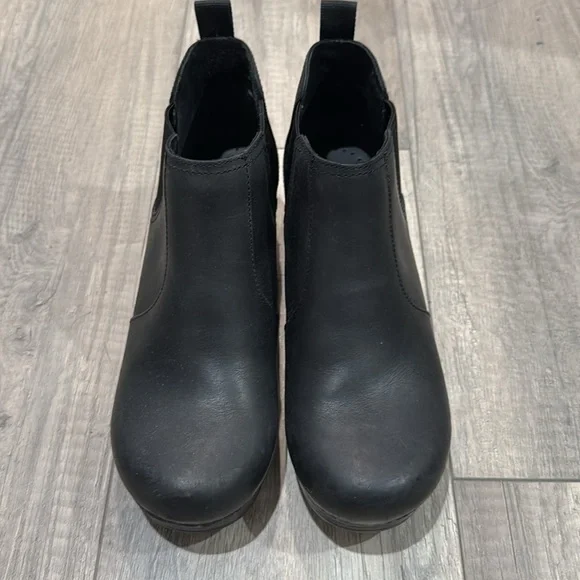 Dansko Black Oiled Leather Frankie Boot. Size 39 - Picture 2 of 9